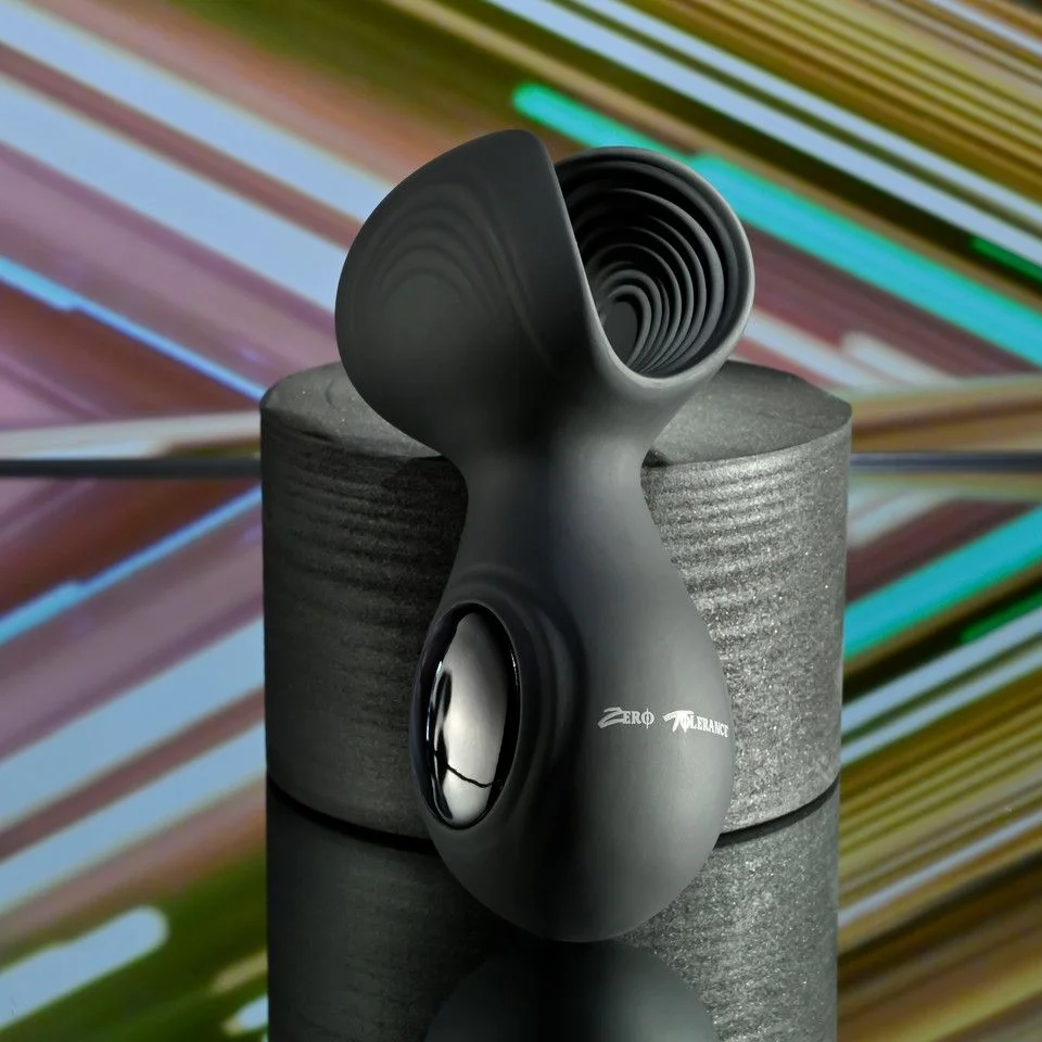 Zero Tolerance - Handy Helper Vibrerende Stroker